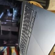 2.EL MacBook Air m3 8gb Ram 256gb SSD